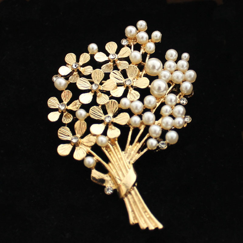 Ladies Delicate Bouquet Pearl  - Suit Supply Wedding Party avis et prix