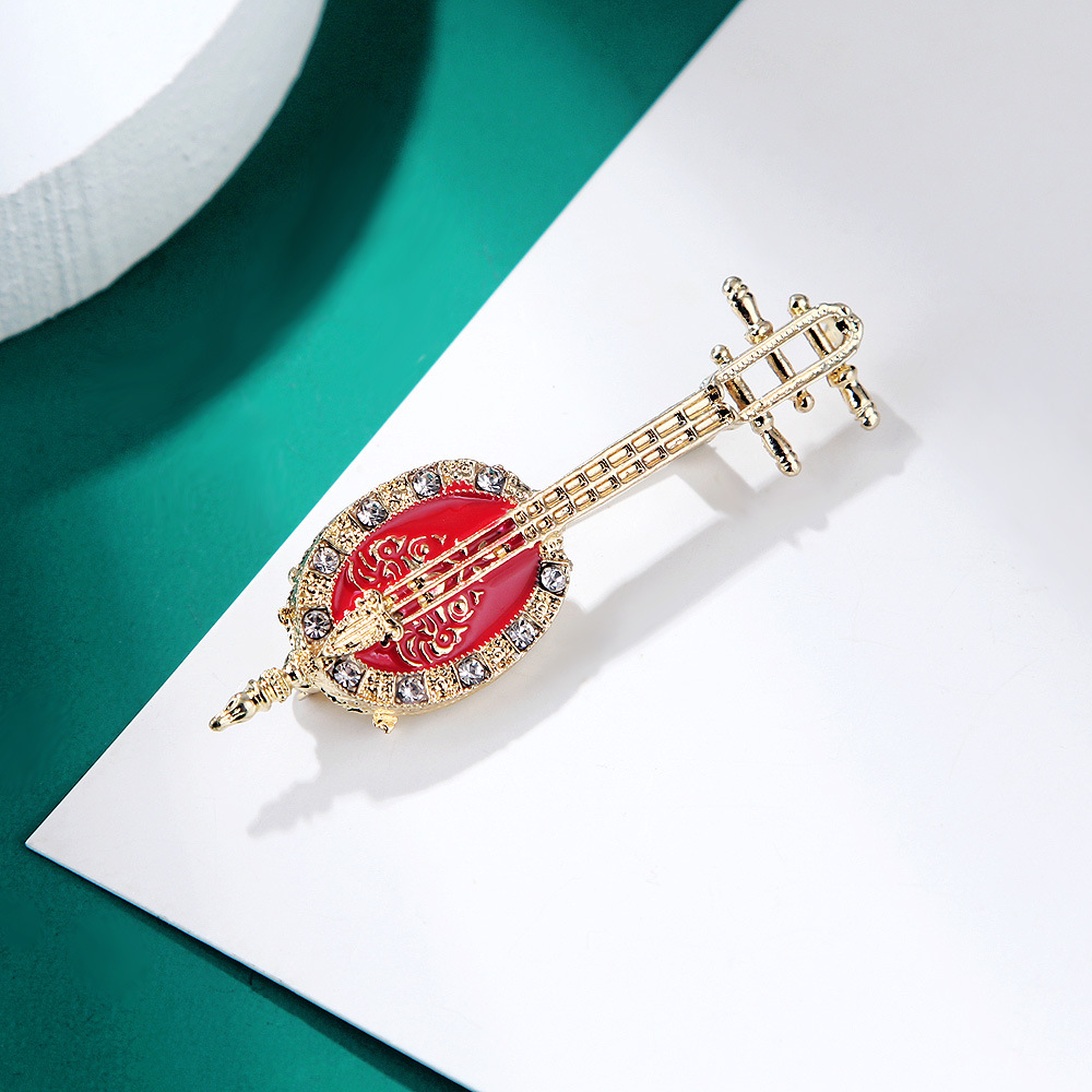 Antique Lute Red Enamel Brooch - Suit Supply Wedding Party avis et prix