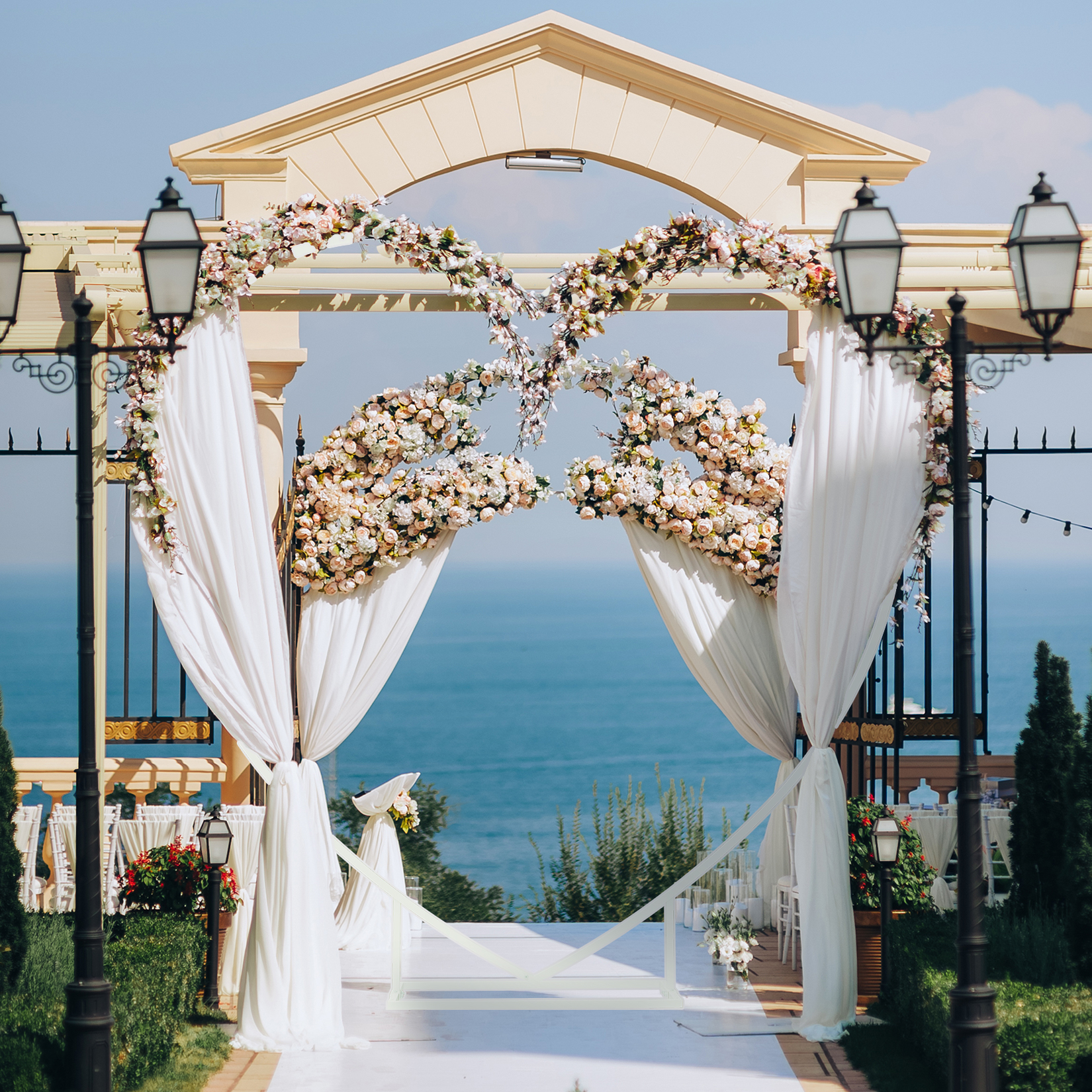 Heart Shaped White Metal Ballo - Wedding Balloon Arch avis et prix